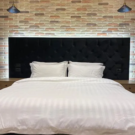 Hotel Ardenica Boutique Lushnjë