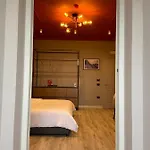 Ardenica Boutique מלון