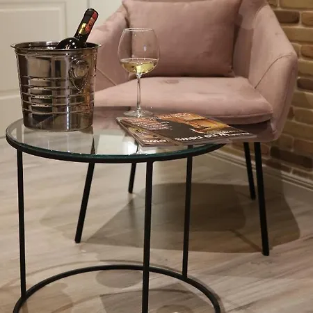 Ardenica Boutique Lushnjë