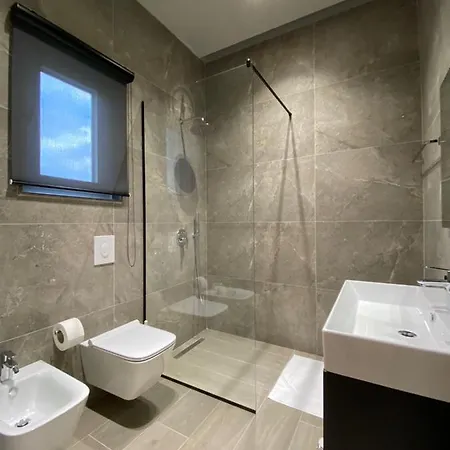 Ardenica Boutique Otel Lushnjë