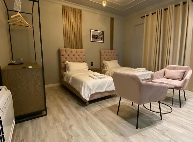 Ardenica Boutique מלון