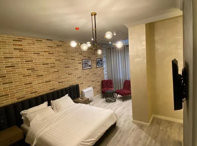 Ardenica Boutique Lushnjë