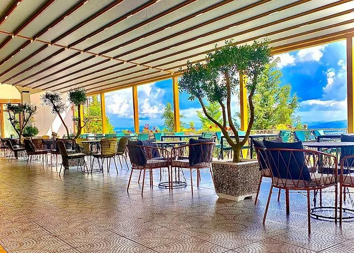 מלון Ardenica Boutique Lushnjë