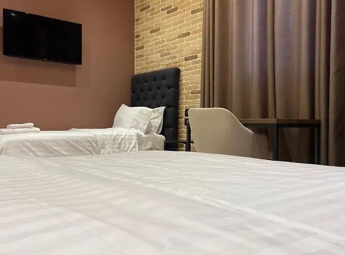 فندق Ardenica Boutique 4*