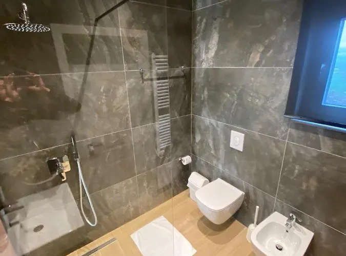 מלון Ardenica Boutique Lushnjë